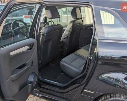 Чорний Мерседес Б-клас, об'ємом двигуна 1.7 л та пробігом 249 тис. км за 8500 $, фото 24 на Automoto.ua