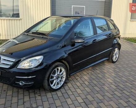 Чорний Мерседес Б-клас, об'ємом двигуна 1.7 л та пробігом 249 тис. км за 8500 $, фото 1 на Automoto.ua
