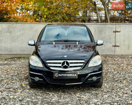 Мерседес Б-класс 2010 в Киеве на Automoto.ua Черный Мерседес Б-класс, объемом двигателя 1.7 л и пробегом 85 тыс. км за 9190 $, фото 3 на Automoto.ua