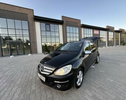Чорний Мерседес Б-клас, об'ємом двигуна 1.7 л та пробігом 3 тис. км за 8000 $, фото 1 на Automoto.ua