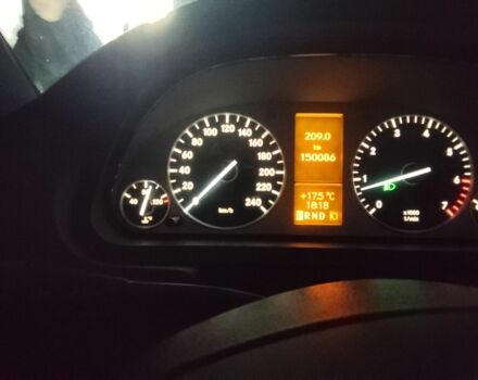 Черный Мерседес Б-класс, объемом двигателя 1.7 л и пробегом 150 тыс. км за 8000 $, фото 23 на Automoto.ua