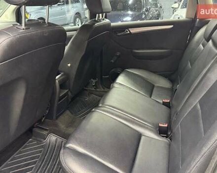 Черный Мерседес Б-класс, объемом двигателя 2.03 л и пробегом 280 тыс. км за 6700 $, фото 15 на Automoto.ua