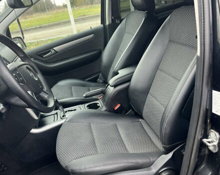 Черный Мерседес Б-класс, объемом двигателя 1.7 л и пробегом 215 тыс. км за 8200 $, фото 46 на Automoto.ua