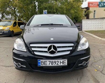 Чорний Мерседес Б-клас, об'ємом двигуна 1.7 л та пробігом 101 тис. км за 8200 $, фото 3 на Automoto.ua