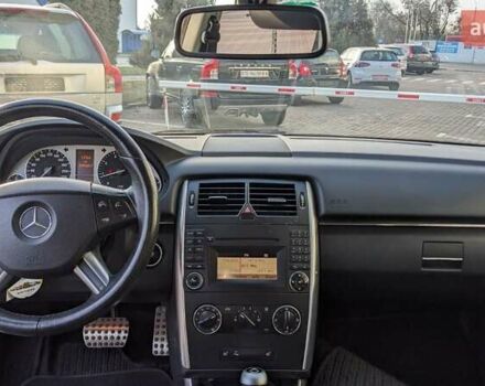 Чорний Мерседес Б-клас, об'ємом двигуна 1.7 л та пробігом 249 тис. км за 8500 $, фото 11 на Automoto.ua
