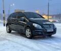 Черный Мерседес Б-класс, объемом двигателя 1.7 л и пробегом 65 тыс. км за 10000 $, фото 1 на Automoto.ua