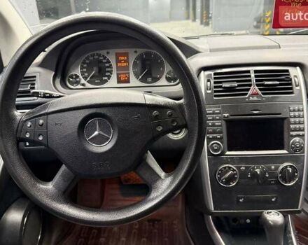 Черный Мерседес Б-класс, объемом двигателя 2.03 л и пробегом 280 тыс. км за 6700 $, фото 10 на Automoto.ua