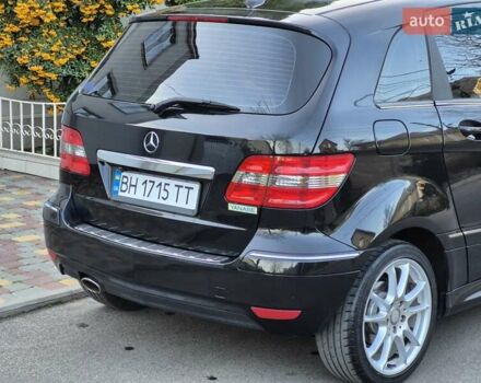 Черный Мерседес Б-класс, объемом двигателя 1.8 л и пробегом 70 тыс. км за 7999 $, фото 16 на Automoto.ua