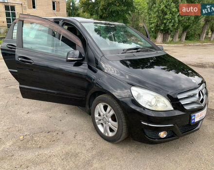 Чорний Мерседес Б-клас, об'ємом двигуна 1.7 л та пробігом 87 тис. км за 7800 $, фото 2 на Automoto.ua