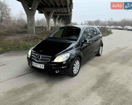 Чорний Мерседес Б-клас, об'ємом двигуна 1.7 л та пробігом 76 тис. км за 7599 $, фото 8 на Automoto.ua
