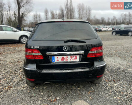 Чорний Мерседес Б-клас, об'ємом двигуна 1.7 л та пробігом 210 тис. км за 8200 $, фото 12 на Automoto.ua