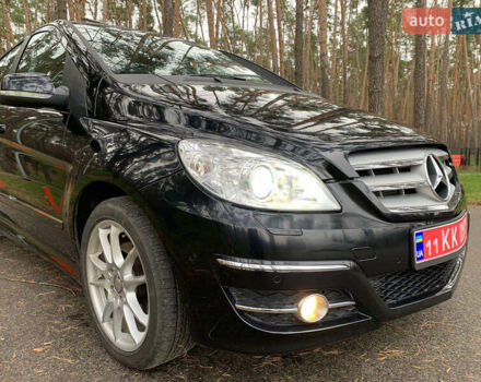 Чорний Мерседес Б-клас, об'ємом двигуна 2 л та пробігом 51 тис. км за 9100 $, фото 2 на Automoto.ua