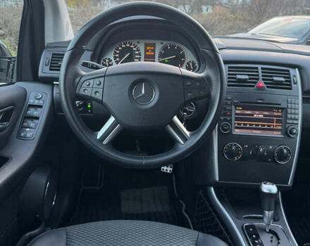 Чорний Мерседес Б-клас, об'ємом двигуна 1.7 л та пробігом 89 тис. км за 7990 $, фото 11 на Automoto.ua