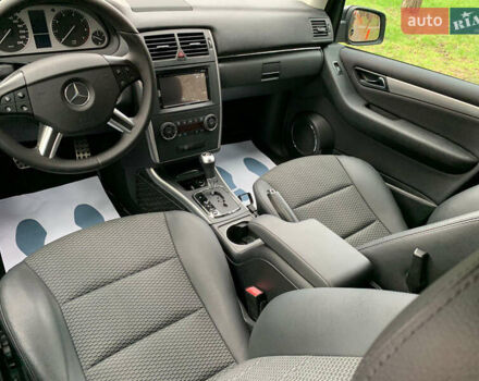 Чорний Мерседес Б-клас, об'ємом двигуна 2 л та пробігом 51 тис. км за 9100 $, фото 20 на Automoto.ua