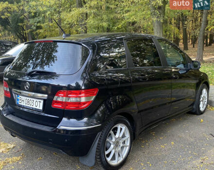 Черный Мерседес Б-класс, объемом двигателя 1.7 л и пробегом 84 тыс. км за 8200 $, фото 6 на Automoto.ua