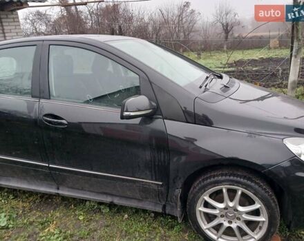 Черный Мерседес Б-класс, объемом двигателя 1.7 л и пробегом 114 тыс. км за 8900 $, фото 19 на Automoto.ua