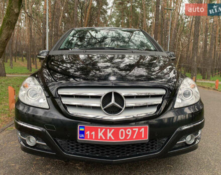 Чорний Мерседес Б-клас, об'ємом двигуна 2 л та пробігом 51 тис. км за 9100 $, фото 4 на Automoto.ua