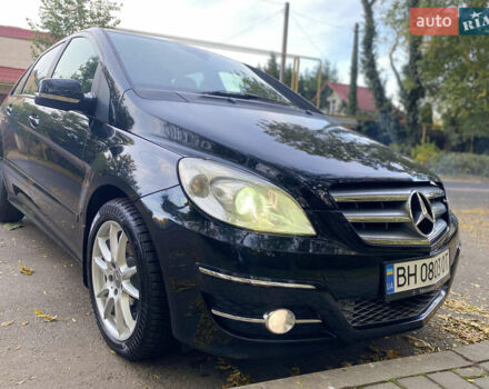Черный Мерседес Б-класс, объемом двигателя 1.7 л и пробегом 84 тыс. км за 8200 $, фото 11 на Automoto.ua