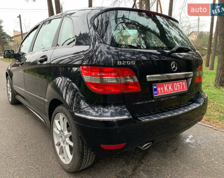 Чорний Мерседес Б-клас, об'ємом двигуна 2 л та пробігом 51 тис. км за 9100 $, фото 6 на Automoto.ua