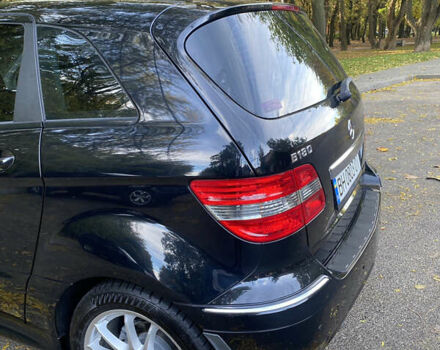 Черный Мерседес Б-класс, объемом двигателя 1.7 л и пробегом 84 тыс. км за 8200 $, фото 8 на Automoto.ua