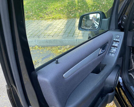 Черный Мерседес Б-класс, объемом двигателя 1.7 л и пробегом 84 тыс. км за 8200 $, фото 16 на Automoto.ua