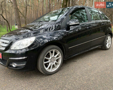 Чорний Мерседес Б-клас, об'ємом двигуна 2 л та пробігом 51 тис. км за 9100 $, фото 1 на Automoto.ua