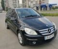 Чорний Мерседес Б-клас, об'ємом двигуна 1.7 л та пробігом 117 тис. км за 8500 $, фото 1 на Automoto.ua