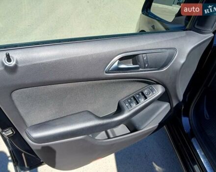 Черный Мерседес Б-класс, объемом двигателя 1.8 л и пробегом 236 тыс. км за 11300 $, фото 26 на Automoto.ua