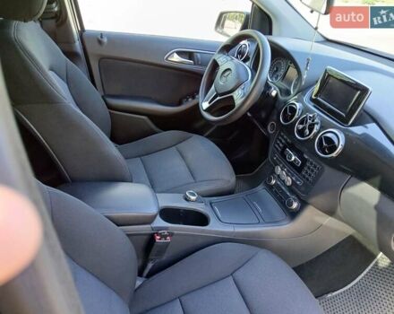 Черный Мерседес Б-класс, объемом двигателя 1.8 л и пробегом 236 тыс. км за 11300 $, фото 24 на Automoto.ua