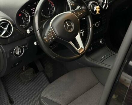 Чорний Мерседес Б-клас, об'ємом двигуна 1.8 л та пробігом 340 тис. км за 10800 $, фото 4 на Automoto.ua