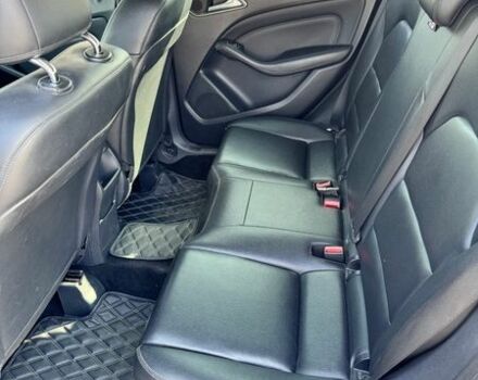 Чорний Мерседес Б-клас, об'ємом двигуна 1.8 л та пробігом 270 тис. км за 11500 $, фото 9 на Automoto.ua