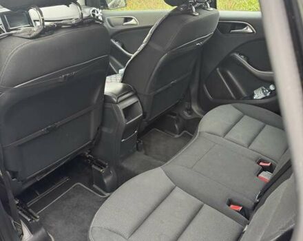 Черный Мерседес Б-класс, объемом двигателя 1.8 л и пробегом 390 тыс. км за 11300 $, фото 4 на Automoto.ua