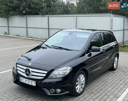 Черный Мерседес Б-класс, объемом двигателя 1.8 л и пробегом 295 тыс. км за 10800 $, фото 2 на Automoto.ua