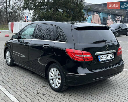 Черный Мерседес Б-класс, объемом двигателя 1.8 л и пробегом 295 тыс. км за 10800 $, фото 5 на Automoto.ua
