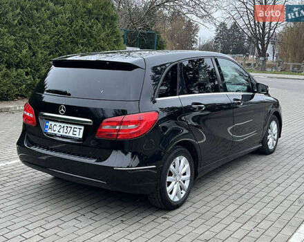 Черный Мерседес Б-класс, объемом двигателя 1.8 л и пробегом 295 тыс. км за 10800 $, фото 7 на Automoto.ua