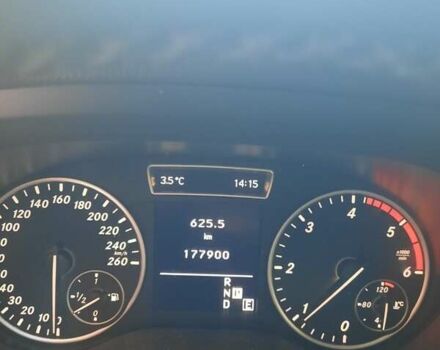 Чорний Мерседес Б-клас, об'ємом двигуна 1.8 л та пробігом 177 тис. км за 11900 $, фото 10 на Automoto.ua