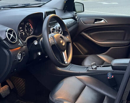 Черный Мерседес Б-класс, объемом двигателя 1.8 л и пробегом 295 тыс. км за 10800 $, фото 18 на Automoto.ua