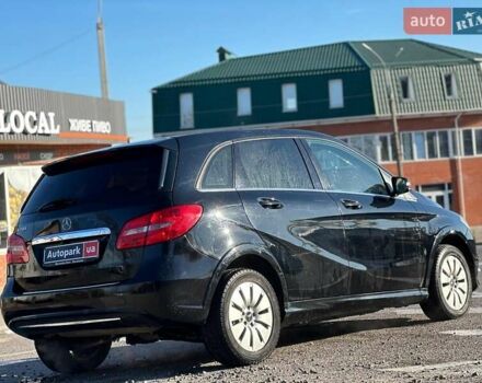 Черный Мерседес Б-класс, объемом двигателя 2 л и пробегом 169 тыс. км за 8590 $, фото 6 на Automoto.ua