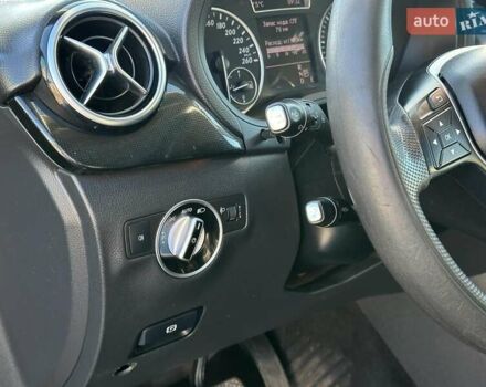 Черный Мерседес Б-класс, объемом двигателя 2 л и пробегом 169 тыс. км за 8590 $, фото 18 на Automoto.ua