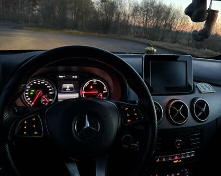 Черный Мерседес Б-класс, объемом двигателя 0 л и пробегом 120 тыс. км за 10000 $, фото 17 на Automoto.ua