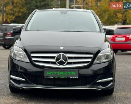 Черный Мерседес Б-класс, объемом двигателя 2 л и пробегом 190 тыс. км за 10900 $, фото 1 на Automoto.ua