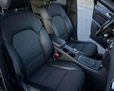 Черный Мерседес Б-класс, объемом двигателя 0 л и пробегом 120 тыс. км за 10000 $, фото 15 на Automoto.ua