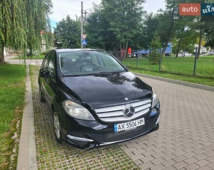 Черный Мерседес Б-класс, объемом двигателя 1.99 л и пробегом 250 тыс. км за 10200 $, фото 4 на Automoto.ua