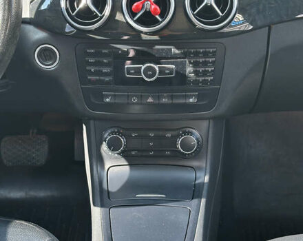 Черный Мерседес Б-класс, объемом двигателя 1.46 л и пробегом 214 тыс. км за 10600 $, фото 19 на Automoto.ua