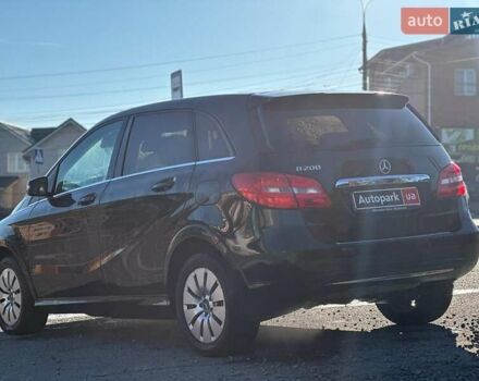 Черный Мерседес Б-класс, объемом двигателя 2 л и пробегом 169 тыс. км за 8590 $, фото 9 на Automoto.ua