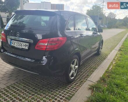 Черный Мерседес Б-класс, объемом двигателя 1.99 л и пробегом 250 тыс. км за 10200 $, фото 2 на Automoto.ua