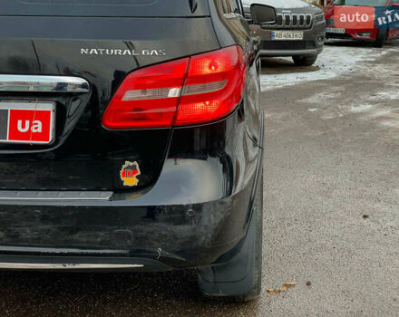 Чорний Мерседес Б-клас, об'ємом двигуна 2 л та пробігом 385 тис. км за 9790 $, фото 10 на Automoto.ua