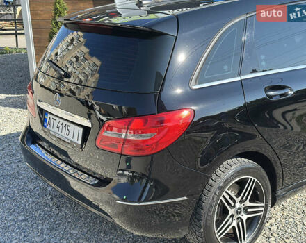 Черный Мерседес Б-класс, объемом двигателя 1.46 л и пробегом 214 тыс. км за 10600 $, фото 9 на Automoto.ua