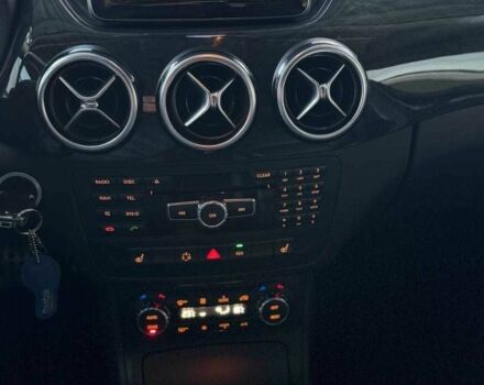 Черный Мерседес Б-класс, объемом двигателя 1.5 л и пробегом 330 тыс. км за 10300 $, фото 14 на Automoto.ua