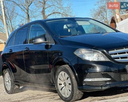 Черный Мерседес Б-класс, объемом двигателя 2 л и пробегом 169 тыс. км за 8590 $, фото 5 на Automoto.ua